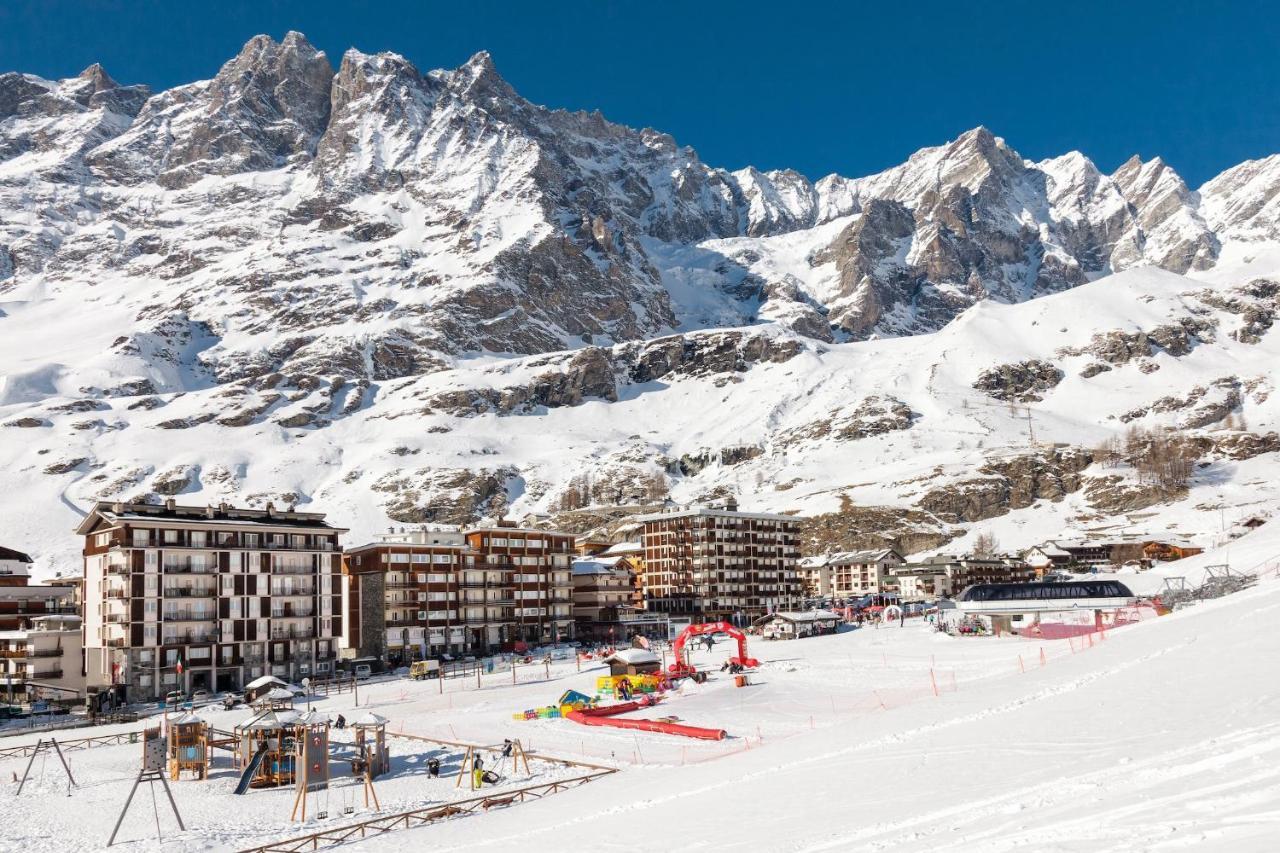 Hellochalet - The One - Garage, Bootdryer, Home Theatre With Subwoofer, Netflix, Hydromassage Turkish Bath Breuil-Cervinia Exteriör bild