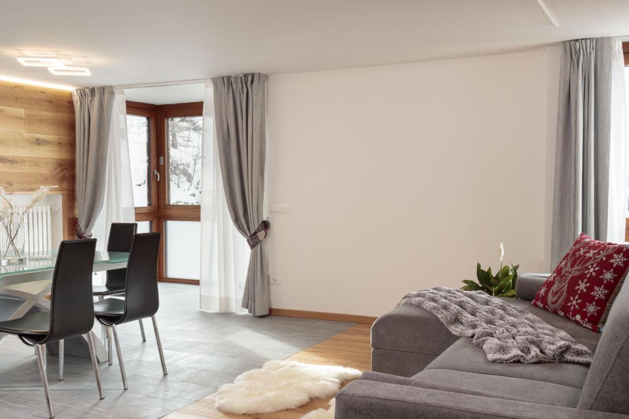 Hellochalet - The One - Garage, Bootdryer, Home Theatre With Subwoofer, Netflix, Hydromassage Turkish Bath Breuil-Cervinia Exteriör bild